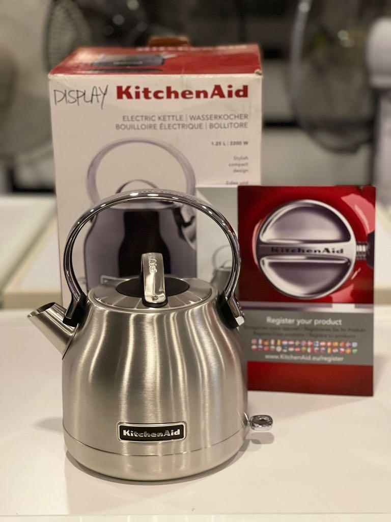 KitchenAid 1.25 L Small Space Electric Kettle ( 5KEK1222BSX) Display