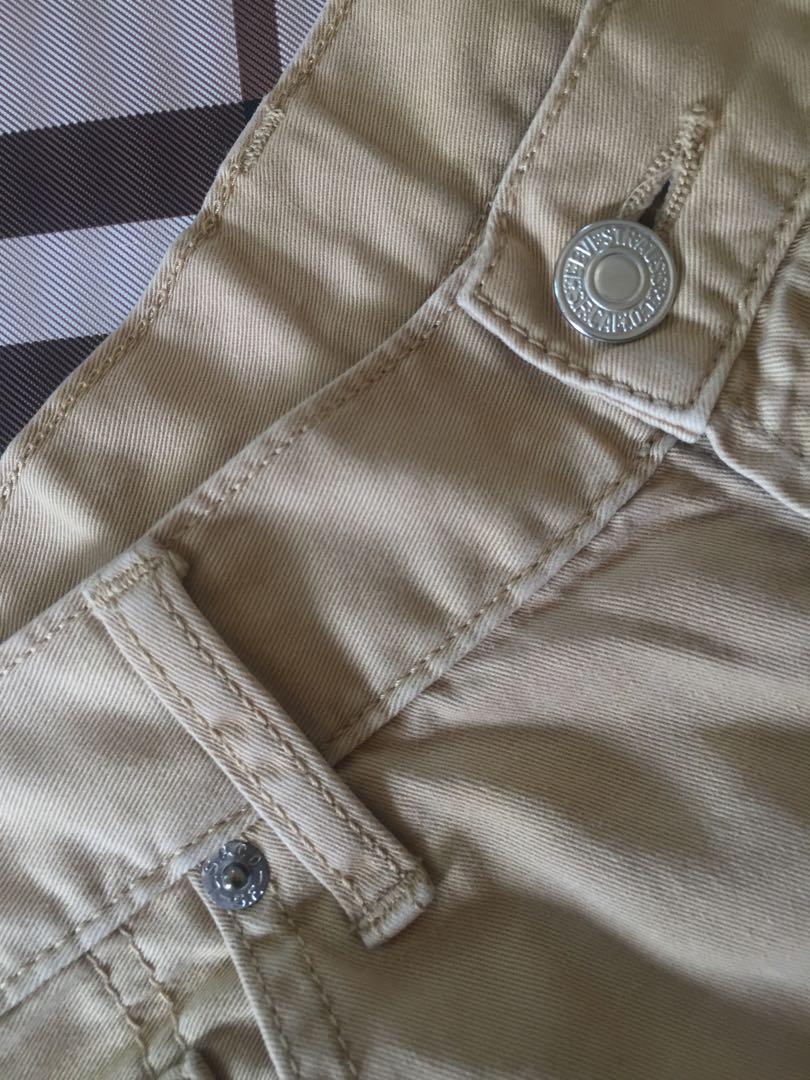 Levis, Men'S Fashion, Bottoms, Chinos On Carousell