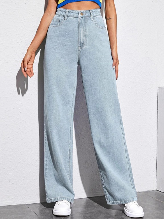 Light Wash Baggy Jeans, Women's Fashion, Bottoms, Jeans on Carousell