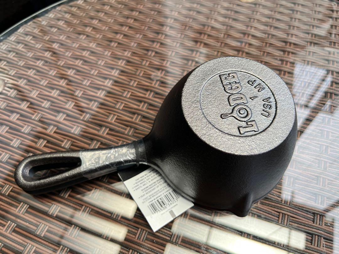 Lodge Cast Iron Silicone Brush Melting Pot, 15.2 oz, Black