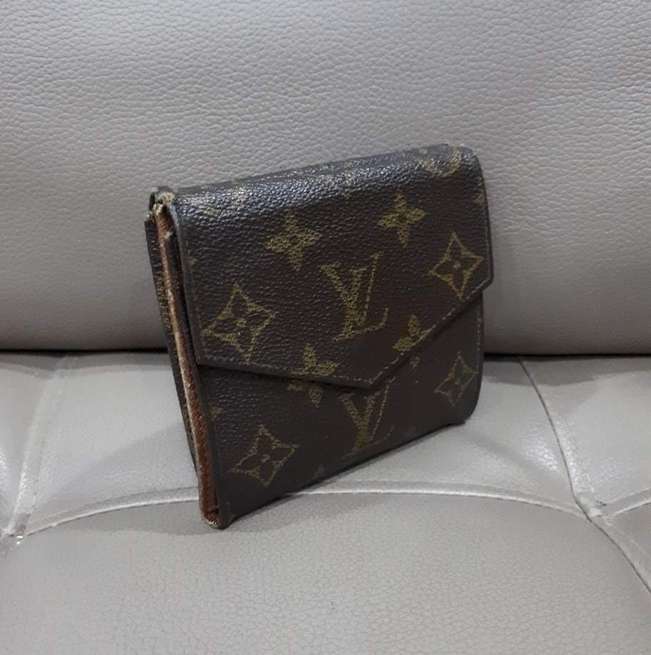 Louis Vuitton Monogram Small Tri Fold Wallet (Category: Luxury Bags & Wallets) located in Taguig. Submitted by esa.agustin (Listing ID 1159187554, Image 1). Description: Original Louis Vuitton Monogram small tri fold wallet. Made in France.