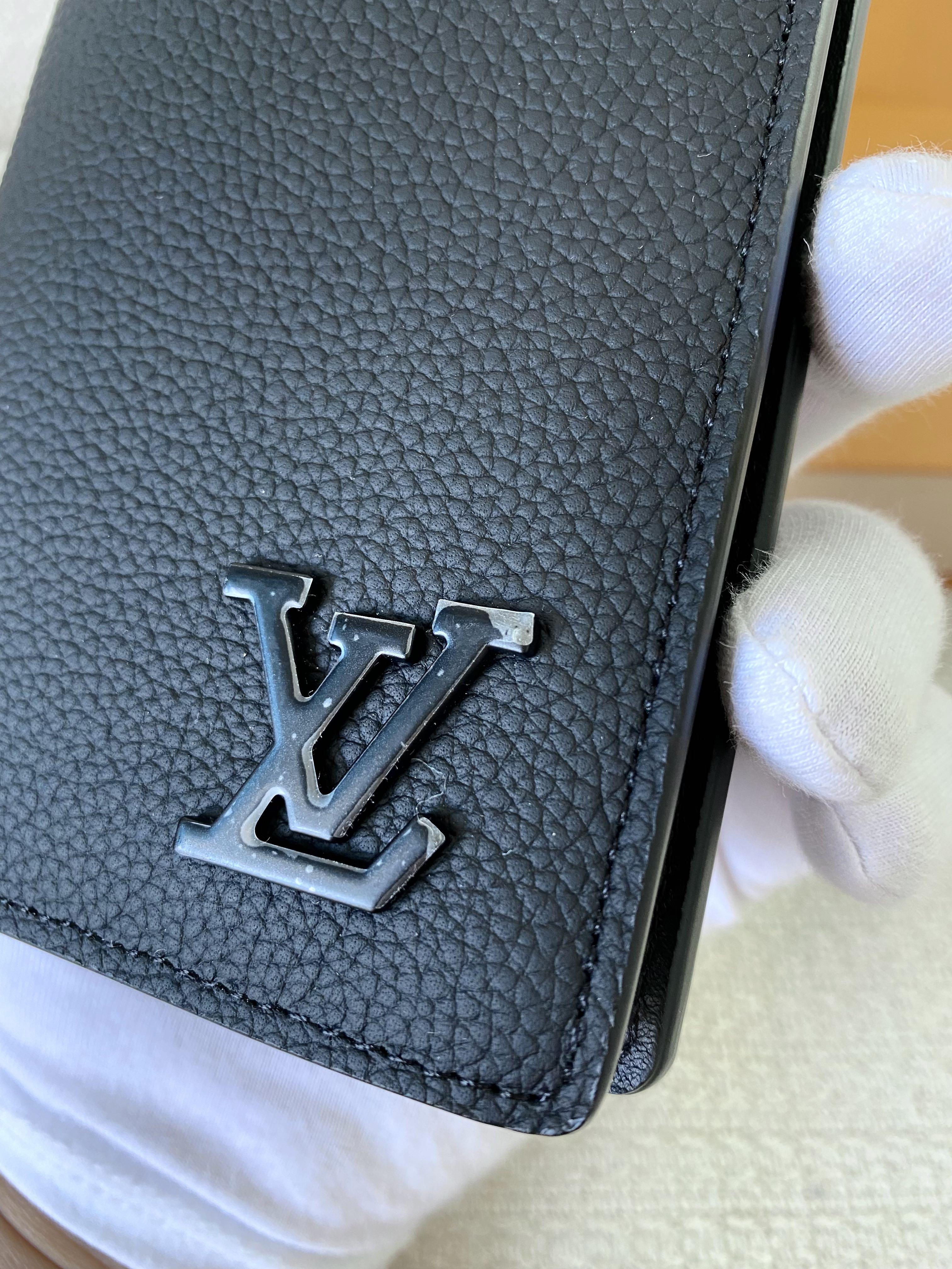 Louis Vuitton M30285 Brazza Wallet