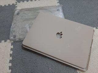 MacBook Pro 2017 case, screen protector and keyboard protector