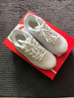 Nike Air Max 90 Kids white toddler size UK9.5 US10C very clean.
