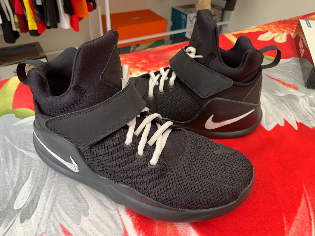 Nike kwazi black discount price