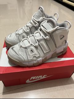 （分類：）位於 。 由 wailing1230 提交（商品編號 1159073900，圖片 1）。簡介： 。