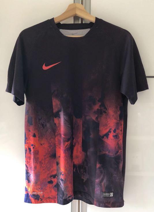 RARE Nike CR7 Flash Lava Soccer Football Jersey T Shirt Free