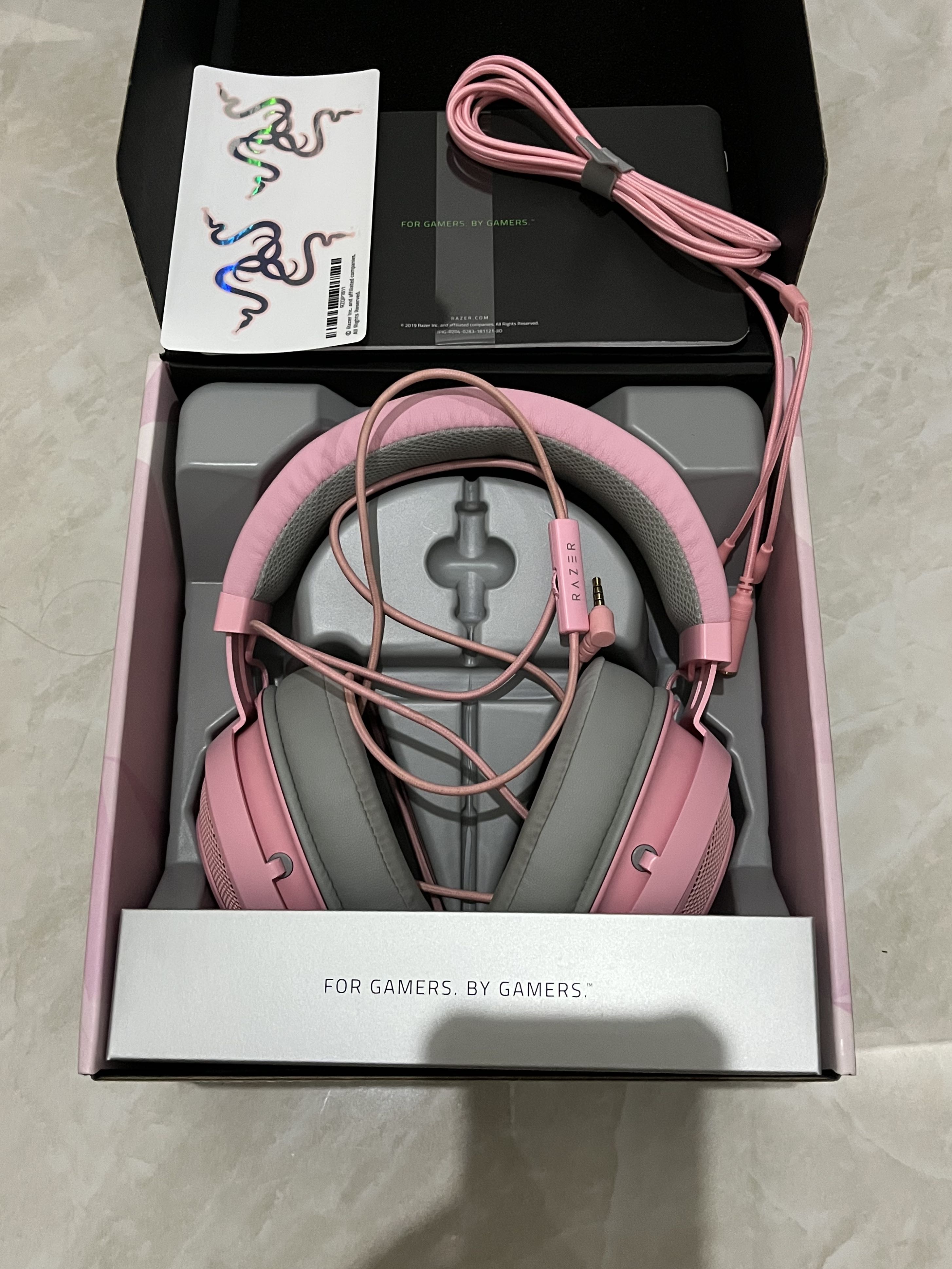 Razer kraken quartz headphones, Video 