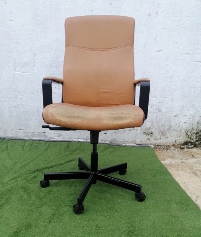 Ikea malkolm chair best sale wheels
