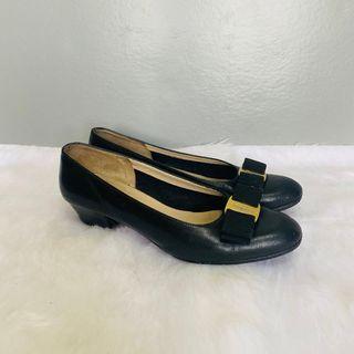 Salvatore Ferragamo Black Low-Heeled Pumps Shoes