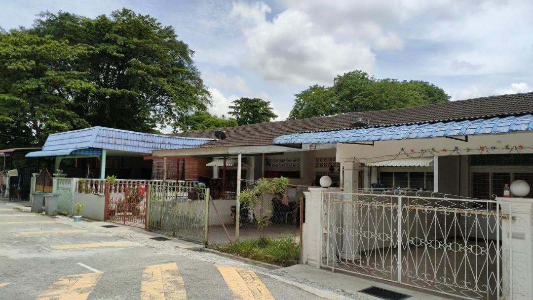 Single Storey Terrace house in Taman Happy Rasah Seremban, Property