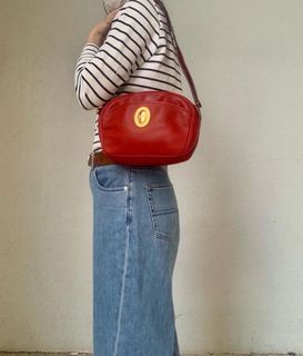 （分類：）位於 。 由 doublek.vintage 提交（商品編號 1159146245，圖片 1）。簡介： 。