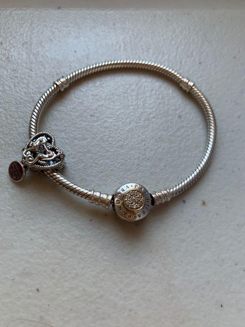 Pandora moments logo clasp store snake chain bracelet