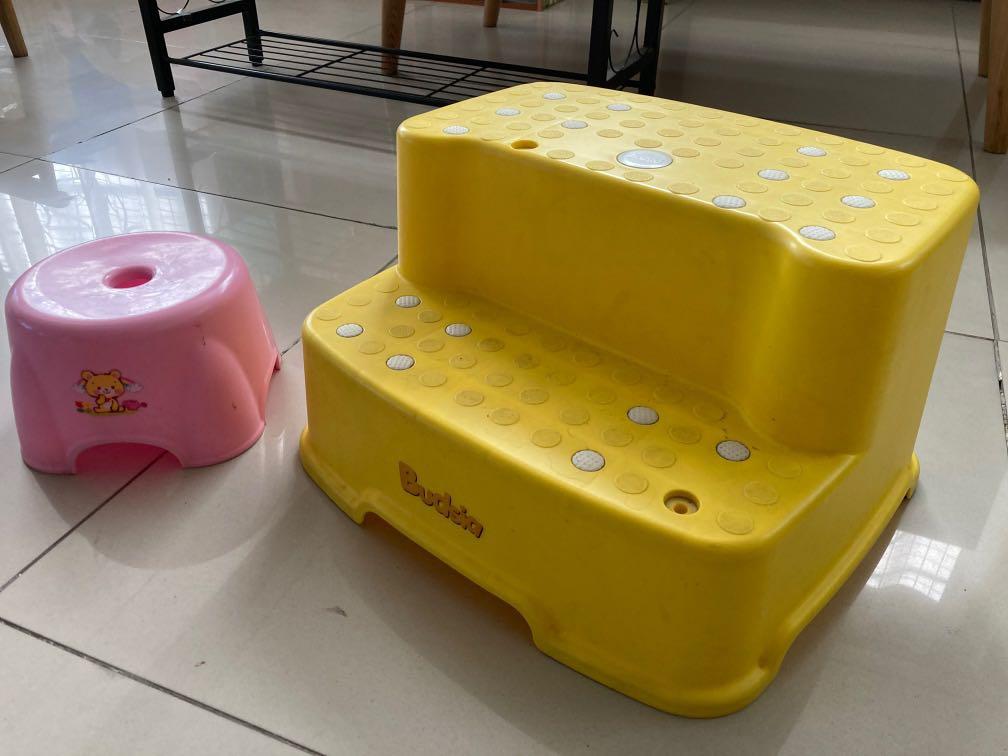 Bathroom Step and Stool (Category: Toilet Training) located in Quezon City. Submitted by ronb25 (Listing ID 1159285314, Image 2). Description: .