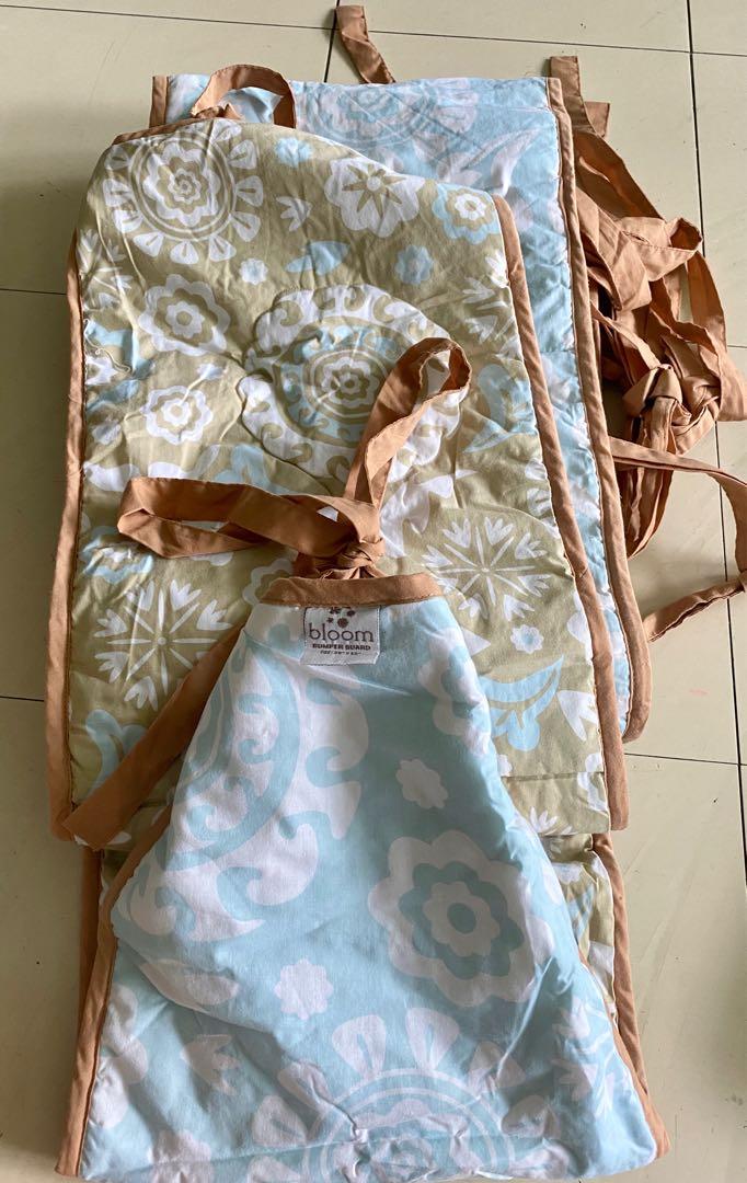 Bed Guard Crib Bloom 28” x 52” (Category: Bed Guards) located in Taguig. Submitted by qbroscloset (Listing ID 1159383145, Image 1). Description: .