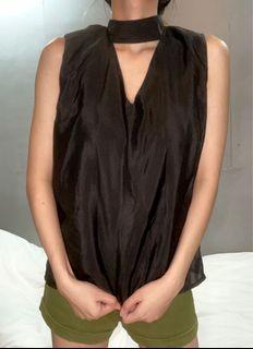 Black sleeveless