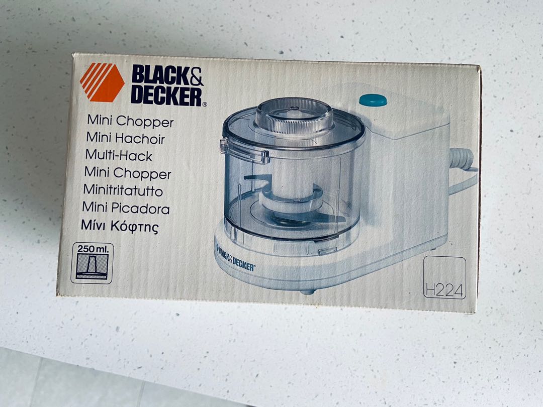 Black & Decker Mini Chopper, TV & Home Appliances, Kitchen Appliances, Hand  & Stand Mixers on Carousell