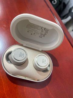 B&O E8耳機