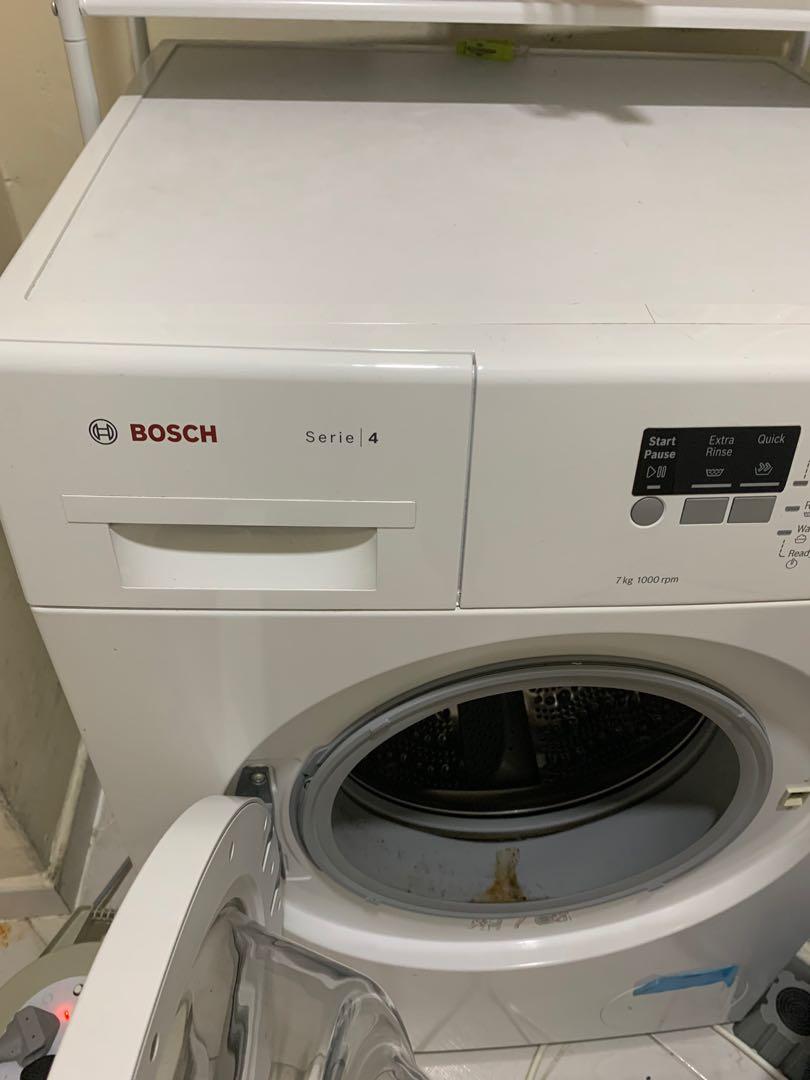 Bosch Serie 4 Washing Machine, front loader 7 kg 1000 rpm, TV & Home