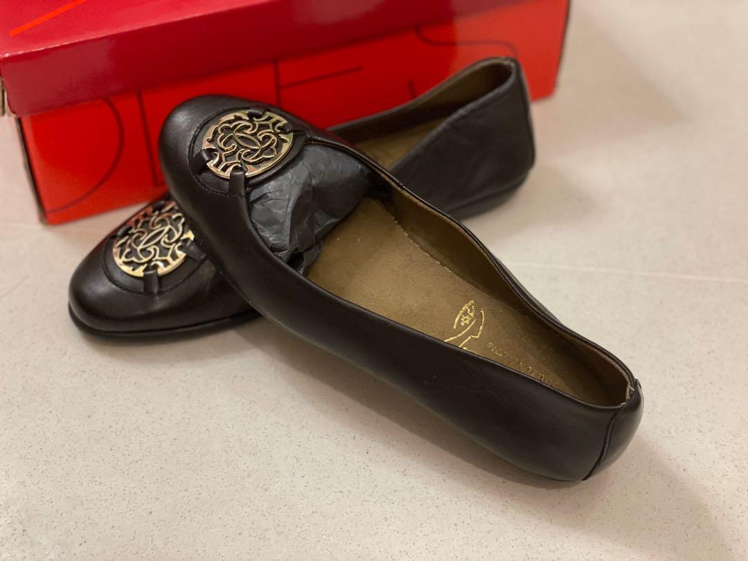 Brand new Aerosoles ballet flats ultra comfortable Women s