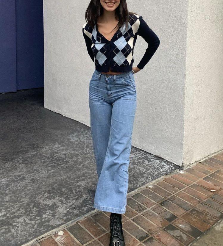 Elizabeth sweater brandy melville clearance