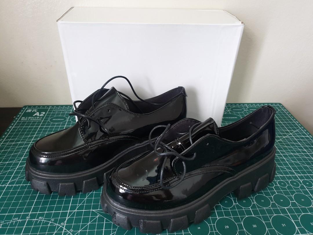Thick 2025 base shoes