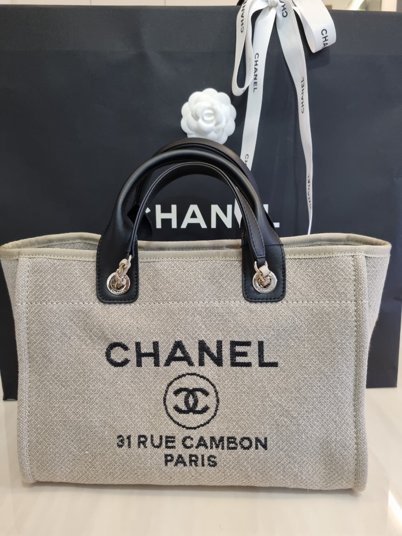 Chanel Deauville Small 22s 2022