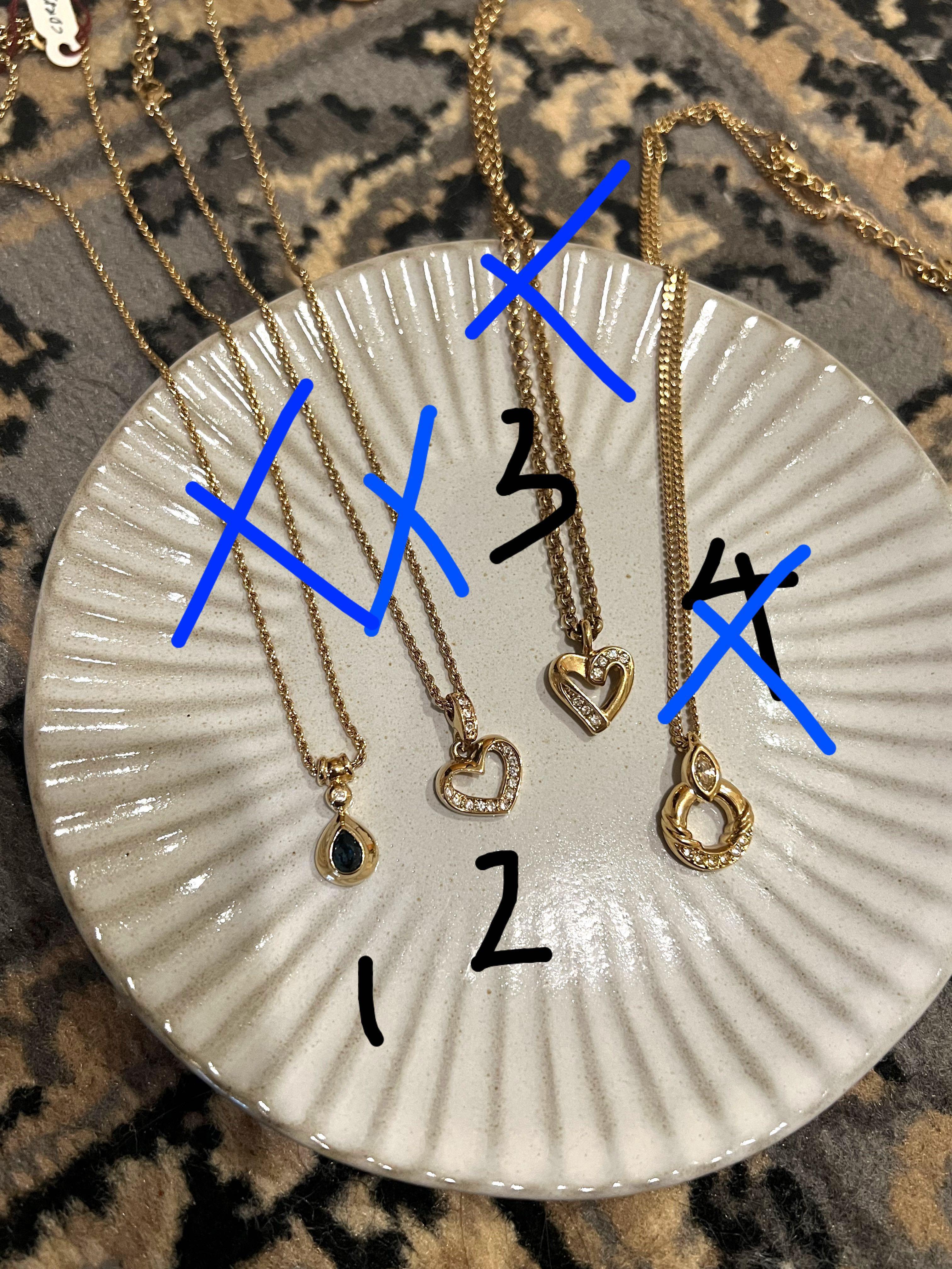 Dior store necklace sale