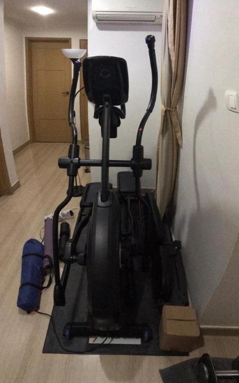 Elliptical and Cross Trainer Exercise Machine Nautilus E626, Sports  Equipment, Exercise & Fitness, Cardio & Fitness Machines on Carousell