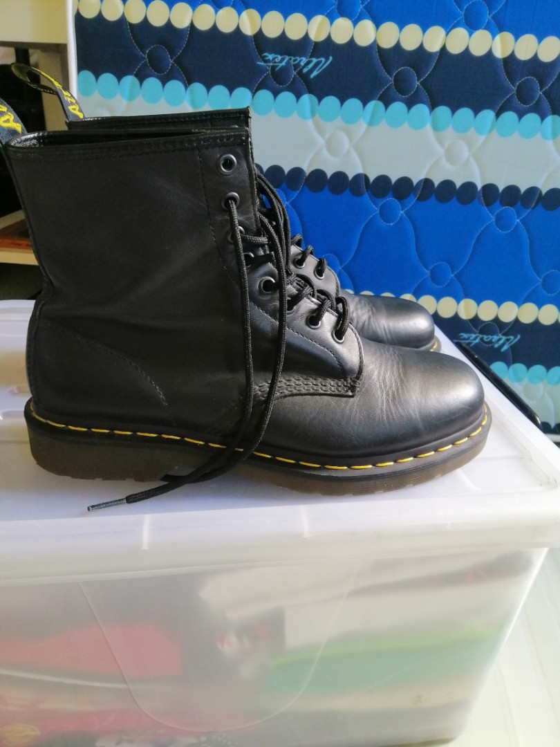 Dms 1460, Men's Fashion, Footwear, Boots on Carousell