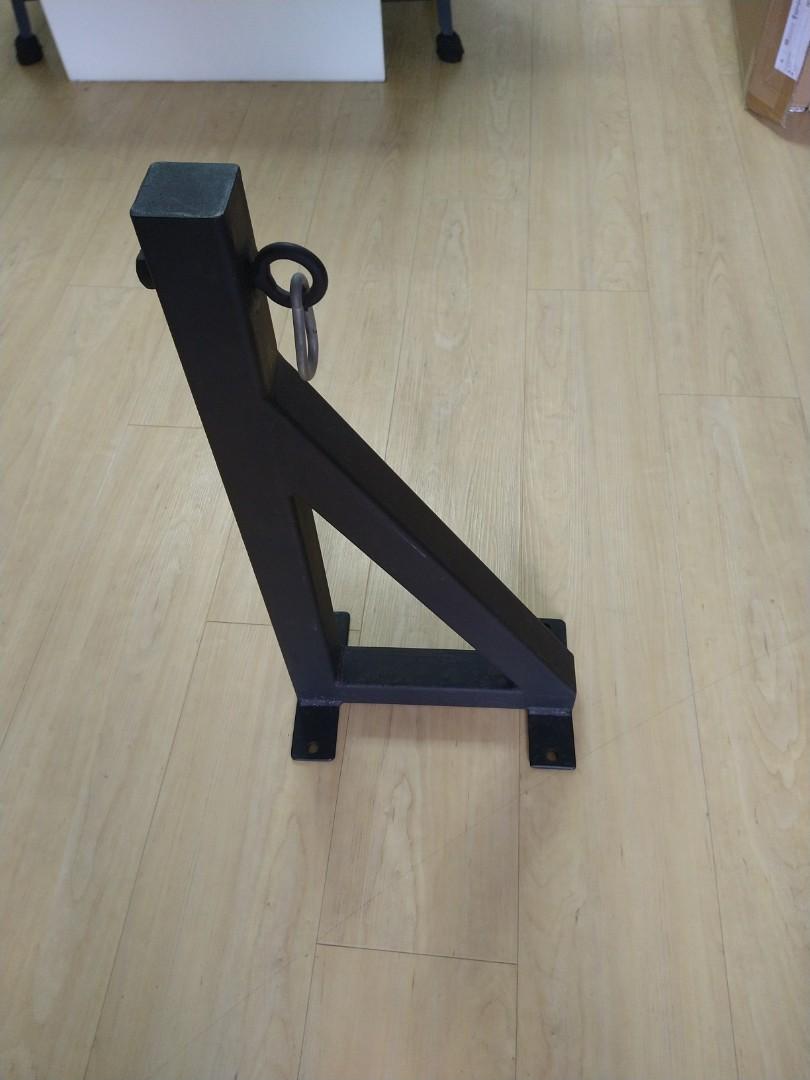 Hanging chair wall store mount