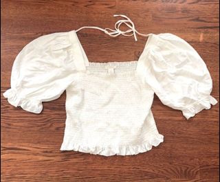 (Category: ) located in . Submitted by clearingcloset_14 (Listing ID 1159340698, Image 1). Description: .