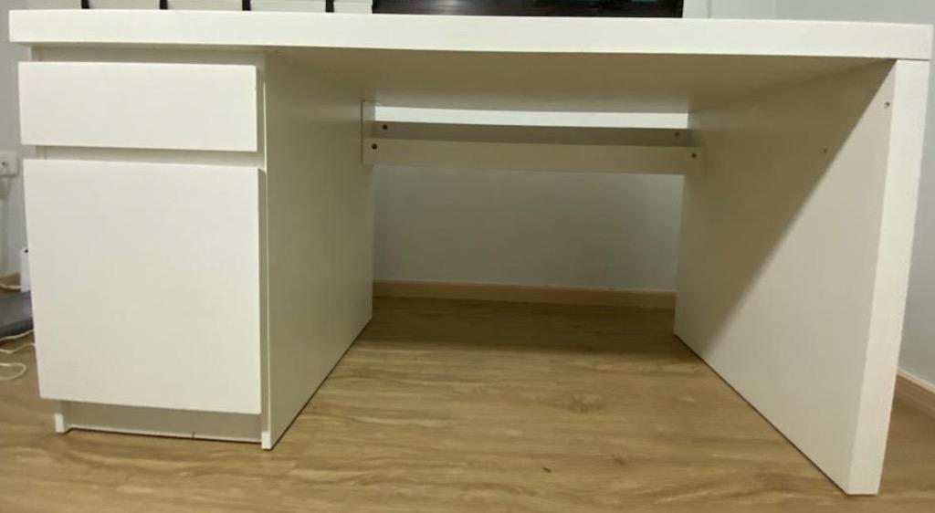 IKEA MALM White Desk 140x65 cm