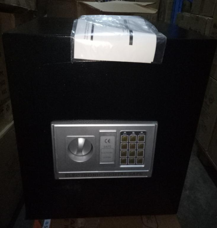 iSAFE ISF46F Electronic Fireproof Digital Safe with override keys