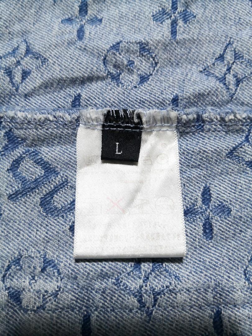 Louis Vuitton X Supreme Monogram Denim Jacket - Button, HD Png Download -  750x450(#5501549) - PngFind