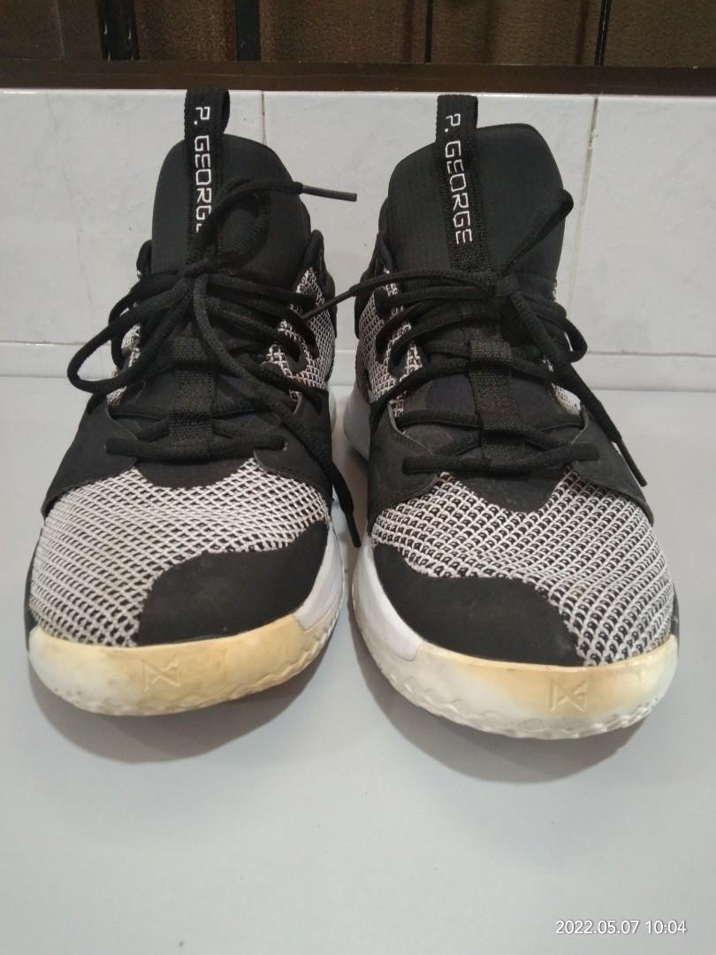 NIKE paul george sneakers AO 2608 002 uk 9.5 Men s Fashion