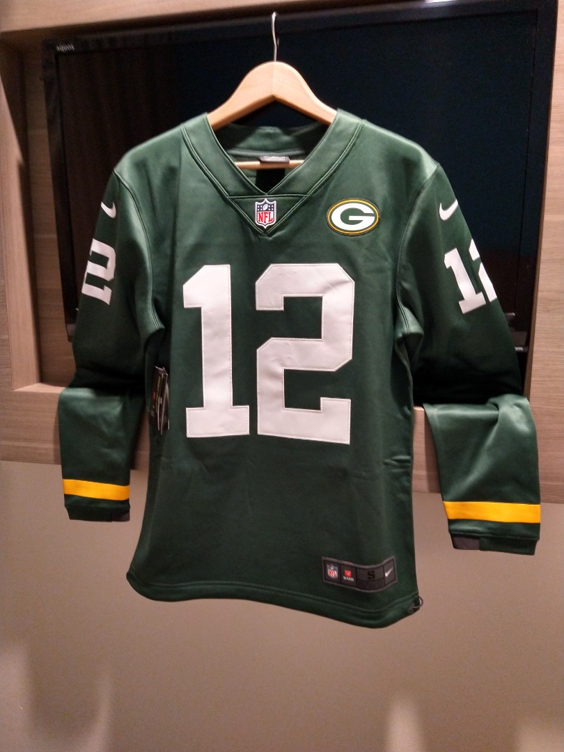 Nike Therma NFL Long Sleeve Jersey Greenbay Packers, Men's Fashion, Tops &  Sets, Tshirts & Polo Shirts on Carousell