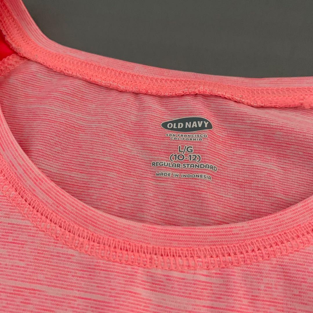 Old Navy rash guard neon pink, Women's Fashion, Swimwear, Rash guard