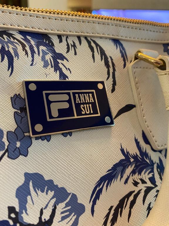 Anna sui fila online
