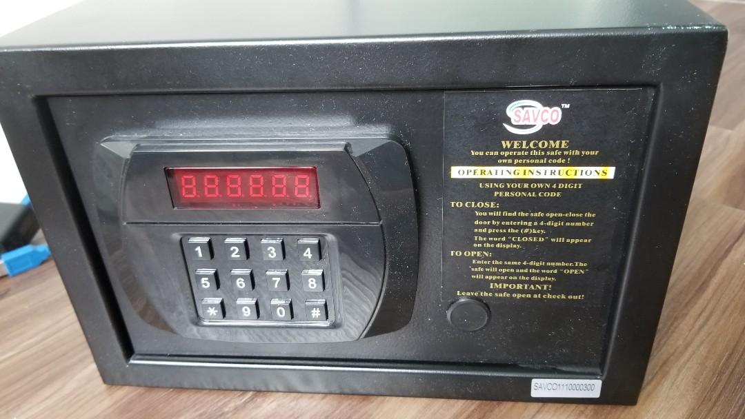 Savco personal safe, Furniture & Home Living, Home Improvement