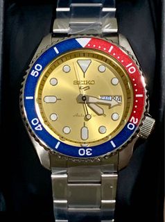 (Category: ) located in . Submitted by 999rolex999 (Listing ID 1159329781, Image 1). Description: .