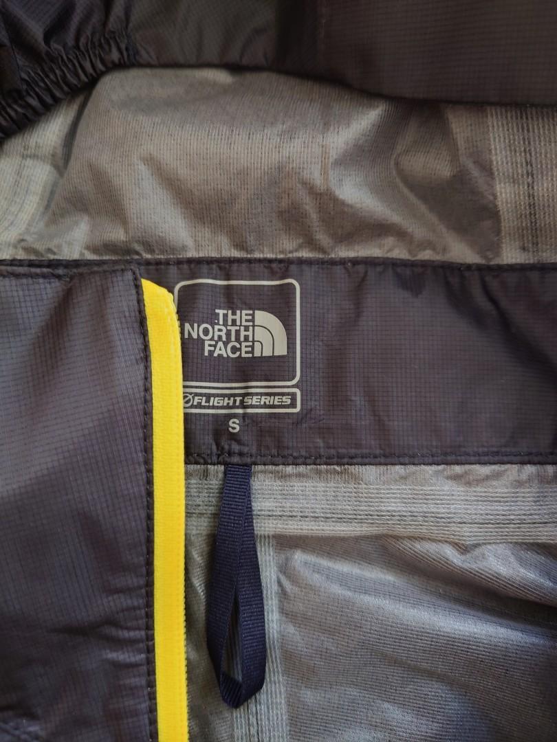 The North Face Strike Trail Hoodie 黒 S 着後レビューで The North Face Strike Trail Hoodie 黒 S 着後レビューで