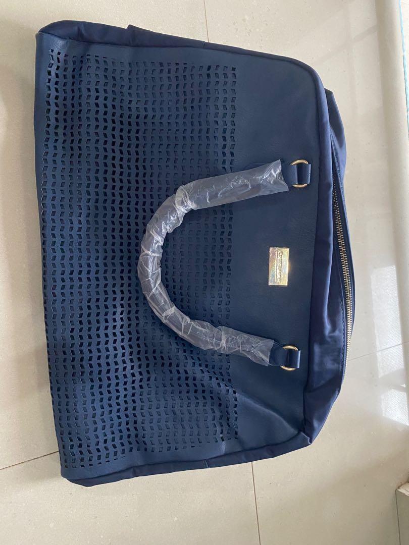 Oriflame royal discount travelling bag