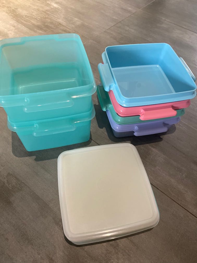 Tupperware pinic set, Furniture & Home Living, Kitchenware & Tableware ...