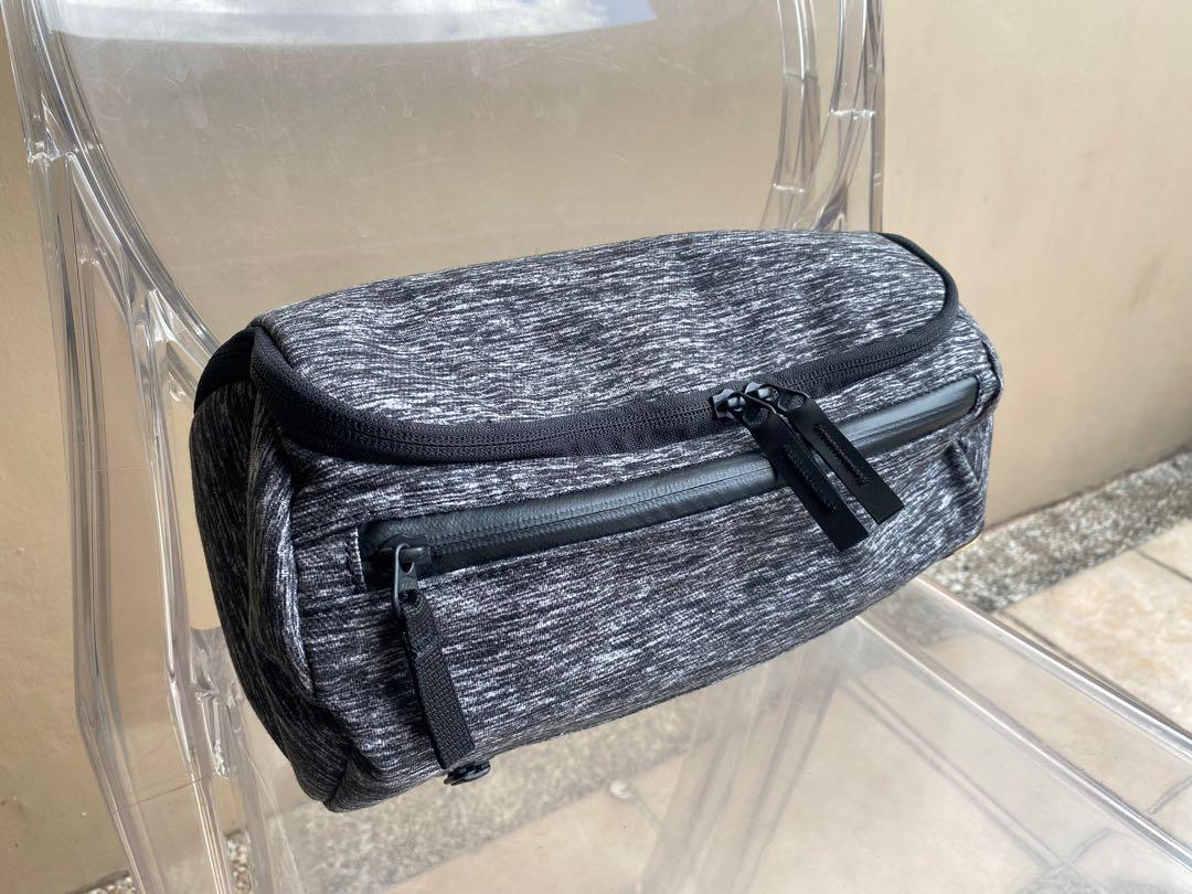 Project rock dopp kit top