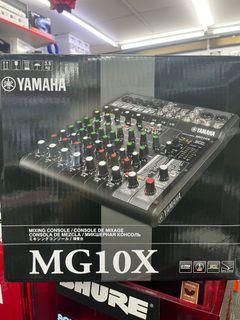 Yamaha MG10X Mixing Console with Effects 