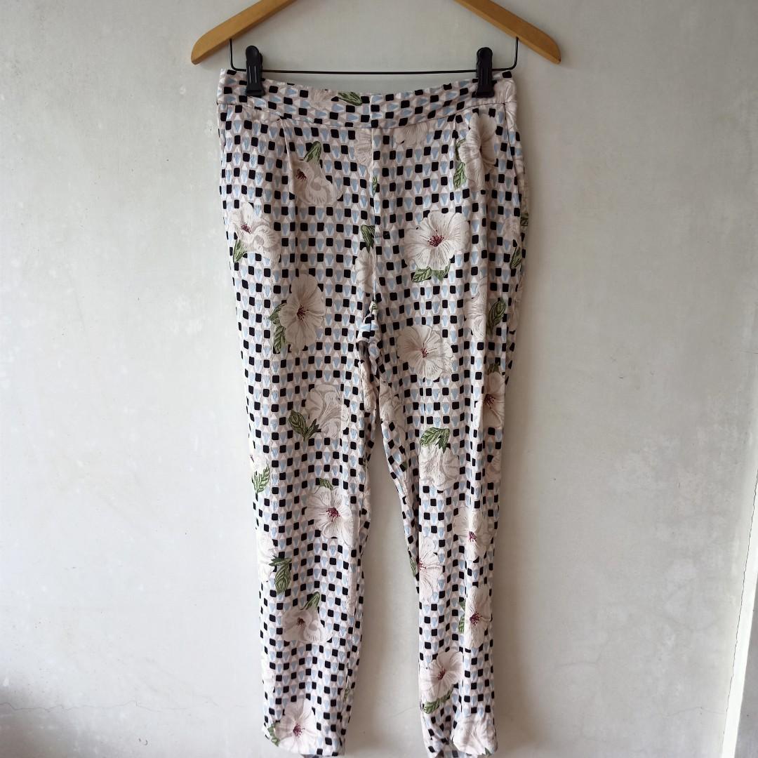 Zara floral trousers, Women's Fashion 