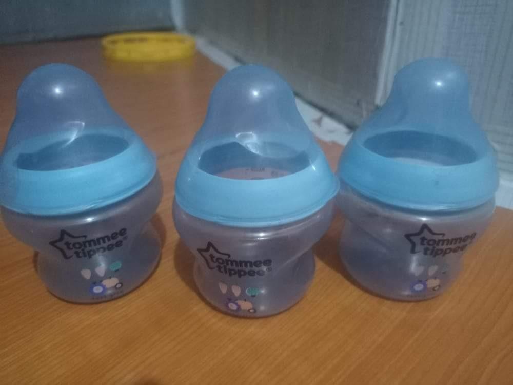 10 PCs Feeding Bottles take all for 500 (Category: Breastfeeding & Bottle Feeding) located in Caloocan City. Submitted by nerisaa (Listing ID 1159514267, Image 3). Description: .