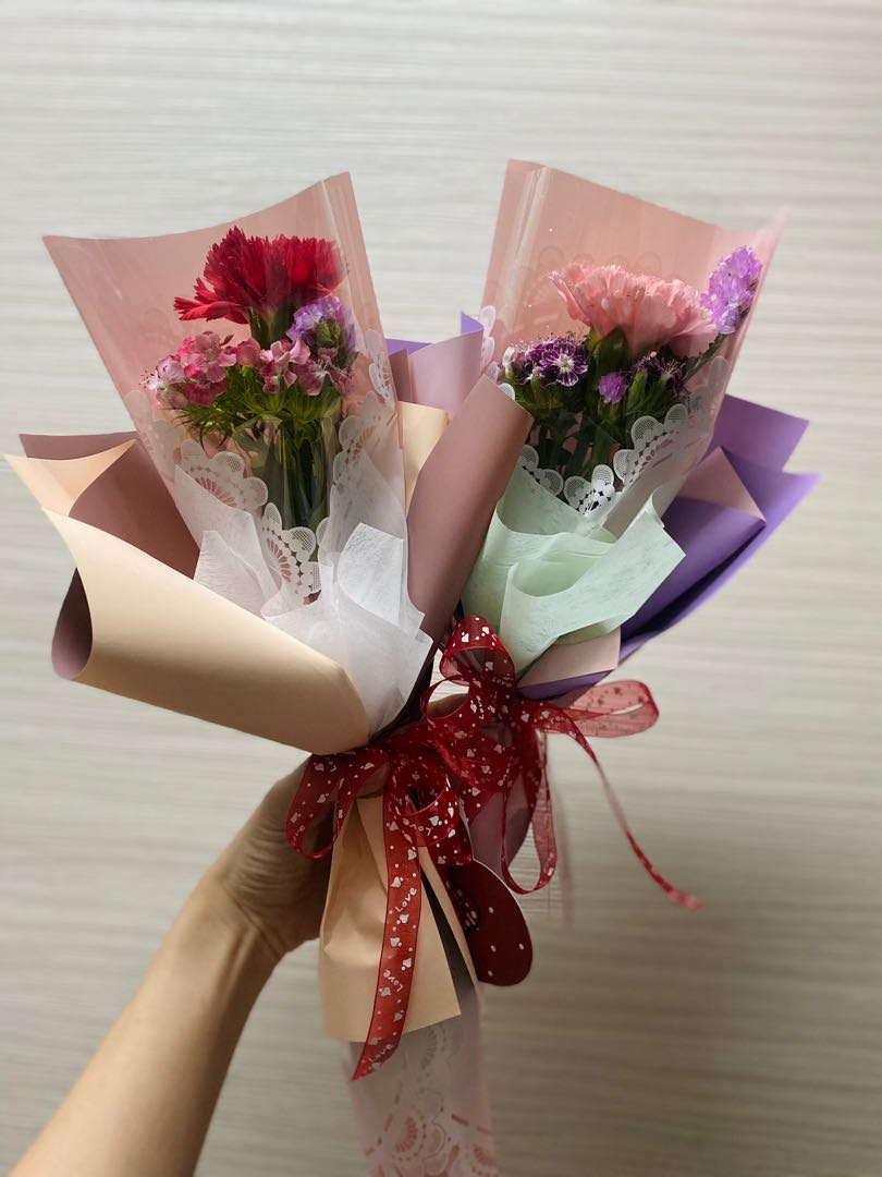 1 stalk Carnation mother day, Hobbies & Toys, Stationery & Craft