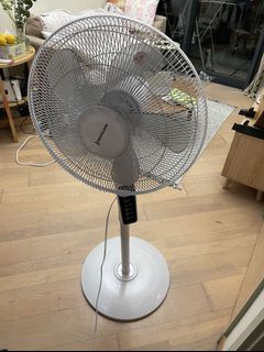 （分類：）位於 。 由 belledolls 提交（商品編號 1159450167，圖片 1）。簡介： 。